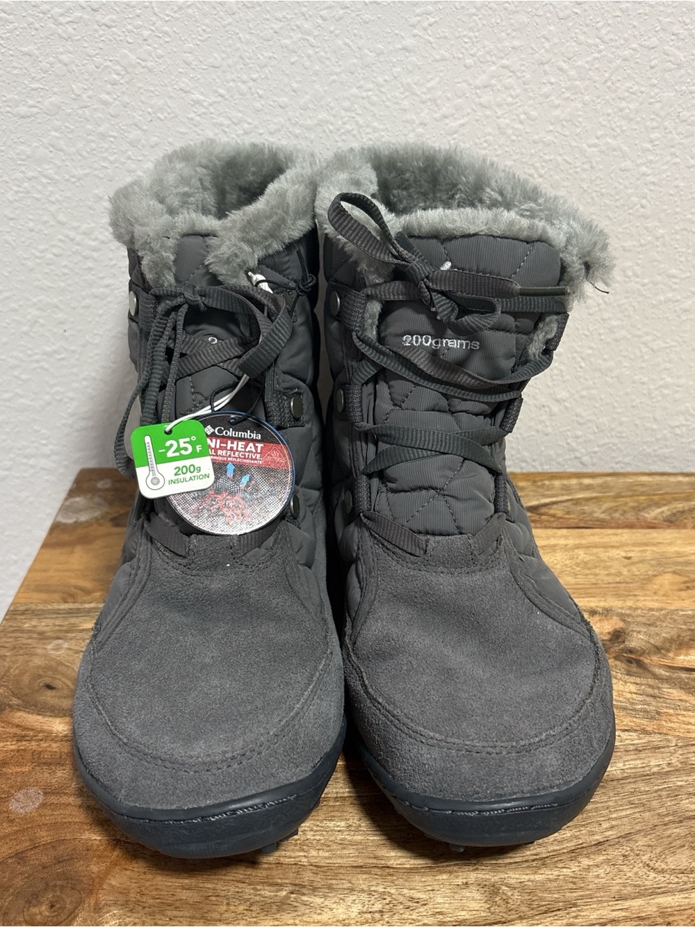Columbia Women’s Gray Winter Boots – 200g Insulation size 10 NWT
